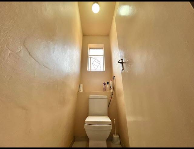 3 BEDROOM APARTMENT FOR SALE IN SUNNYSIDE